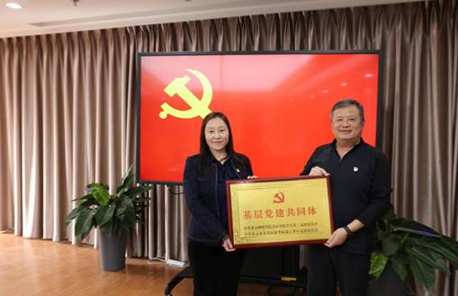 0f8b064d76aecc0736331156e3c76b6